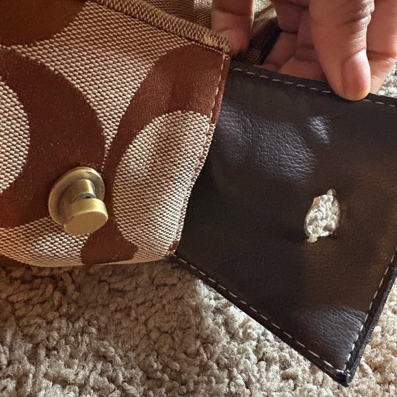 Brown Patterned Handbag - Picture 4 of 9